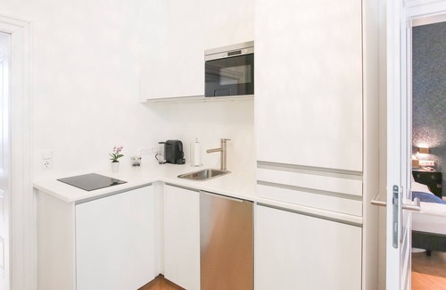 Mariahilf Apartment | Pink Grapefruit City Condo perfect location - mind-blowing features