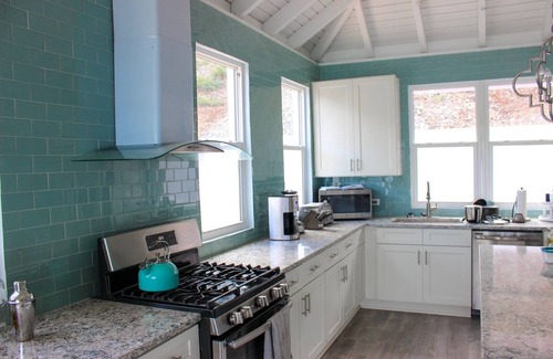 Jost Van Dyke Villa | Pink House Villas - Beautiful Oceanfront House