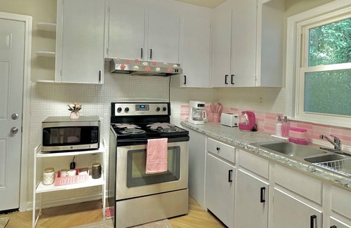 Paw Creek House | Pink Paradise