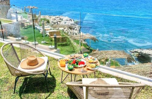 Kfardebian Hotel | Pink Sunset Beachfront Exotic Room in Batroun