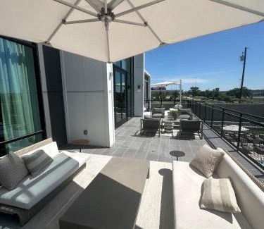McNeil Apartment | Pinky