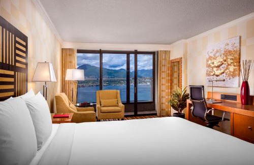 Coal Harbour Hotel | Pinnacle Hotel Harbourfront