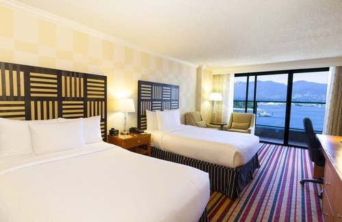 Coal Harbour Hotel | Pinnacle Hotel Harbourfront
