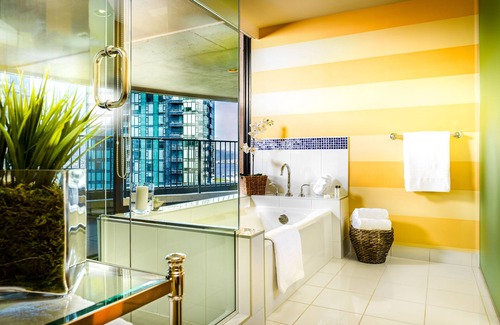 Coal Harbour Hotel | Pinnacle Hotel Harbourfront