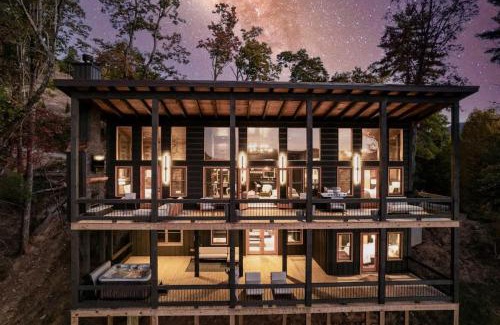 Epworth House | Pinnacle Place - The Height of Mountain Living