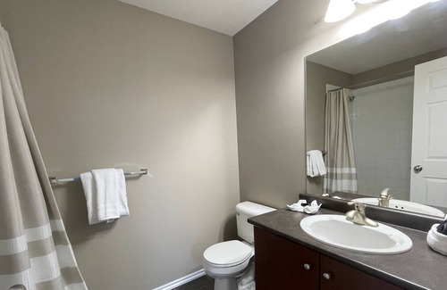 Quail Ridge Condo | Pinnacle Pointe Resort - beautiful 2 bedroom with den suite