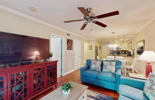 Folly Field Apartment | Pinnacle Port A-134