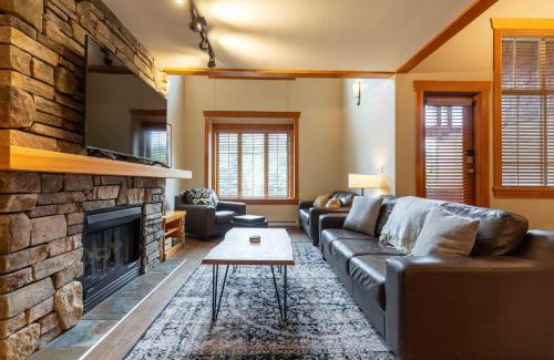 East Kootenay Apartment | Pinnacle Ridge Condos by Fernie Central Reservations