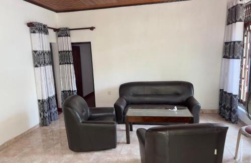 Rambukkana House | Pinnawala Grand Villa