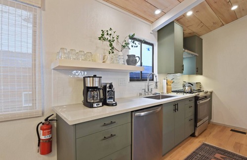 Tahoe Vista House | Pino Point | Steps to Tahoe Beaches