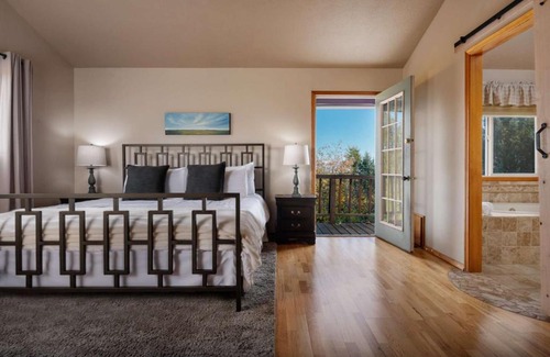 Dundee House | Pinot Vista