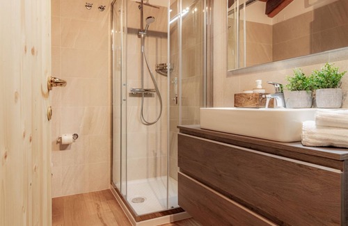 Giustino Apartment | PINZOLO - THREE APARTMENT WITH TWO BATHROOMS AND WIFI