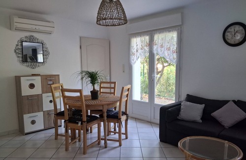 Piolenc Apartment | PIOLENC . apartment in Provence, single storey, very bright.