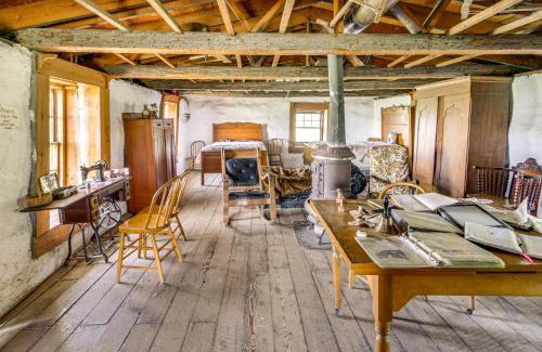 Sanborn House | Pioneer-Era Retreat in Sanborn with Museum Access