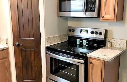 Pawhuska House | PIONEER VILLAGE-GOLDENROD CABIN