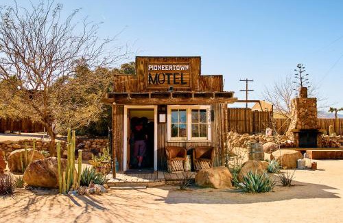 Pioneertown Hotel | Pioneertown Motel