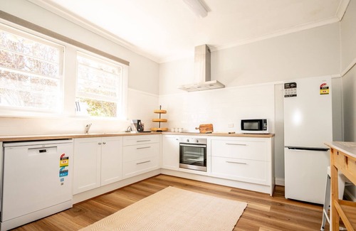 North Tamworth House | Piper Belle - Charming 3-bedroom home