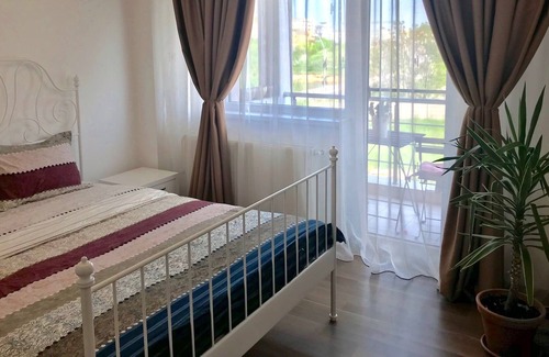 Voluntari Apartment | PIPERA LAKE VIEW - BRIGHT APARTMENT