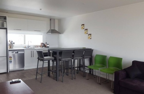 Papamoa Beach House | Pipi Palace - Urban Living on the Reserve
