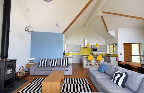 Charmouth House | PIPPIN, family friendly, luxury holiday cottage in Charmouth