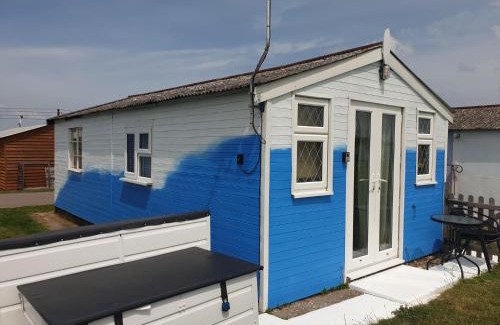 Warden Ski Chalet | Pips Chalet in the Isle of Sheppey