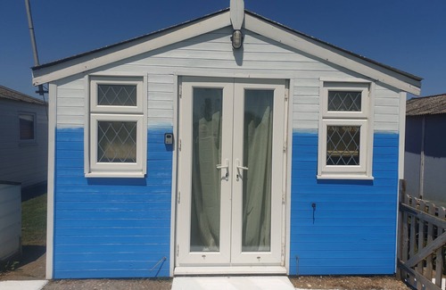 Warden Ski Chalet | Pips Chalet in the Isle of Sheppey