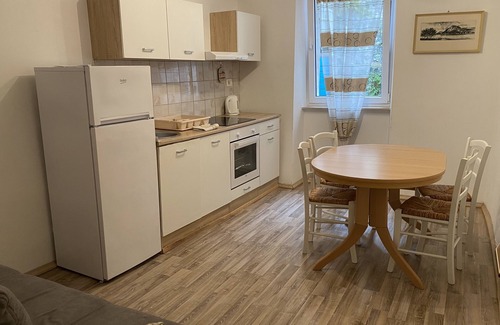 Piran Apartment | Piranvacations Near Sea: 2-Bedroom Renovated Apartment