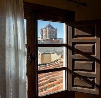 Toro Hotel | Pirata casco histórico