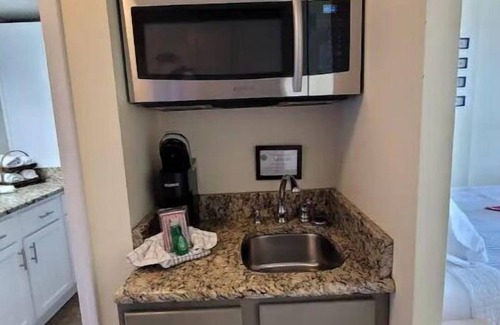 Fort Walton Beach Apartment | Pirates Point of View Top Floor!