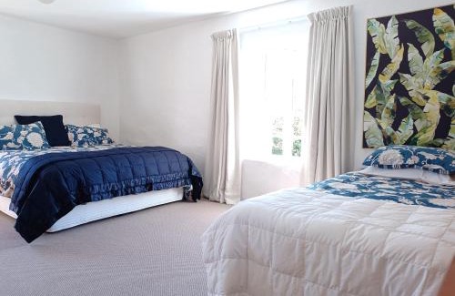 Upper Moutere Villa | Pirita vineyard cottage.