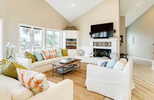 Pirates Beach West House | Pirivate Beachside Home w/ Gulf Views, Wrap-Around Deck, Bright & Airy Interior