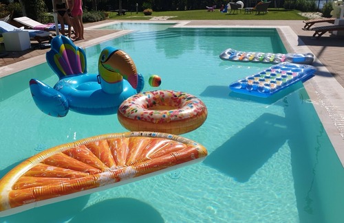 Galatina Villa | Piscina a sfioro riscaldata, tennis, area benessere, wifi nel cuore del Salento!