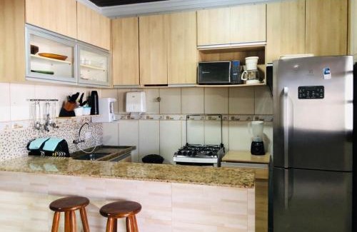 Vista Linda House | Piscina aquecida, 3 dorms ar condicionado, Cervejeira e Bilhar, a 500 metros do Mar