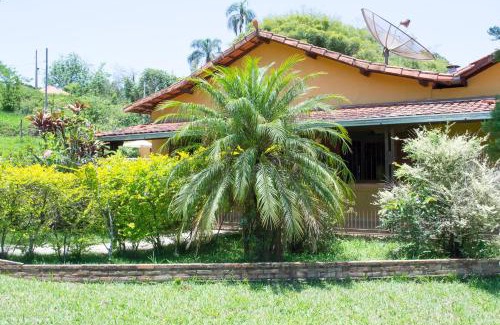 Brumadinho House | Piscina, churrasco, fogão a lenha a uma hora de BH
