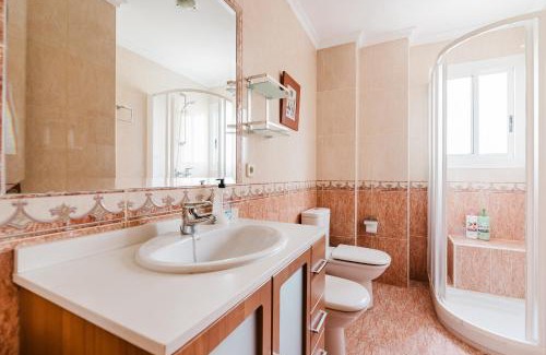 L'Albufereta Apartment | Piscina, terraza, espaciosa y buena energía