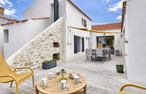 La Gueriniere House | Piscine chauffée, jardin, magnifique villa pour 10