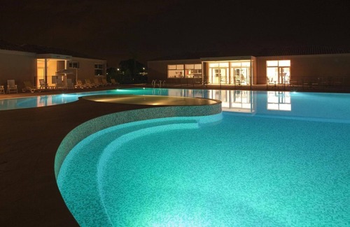 Aubignan House | Piscines et salle de fitness sur place !