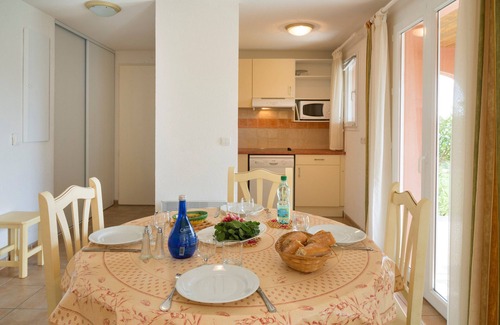 Homps Villa | Piscines, Gym, Hammam sur place ! Villa Spacieuse