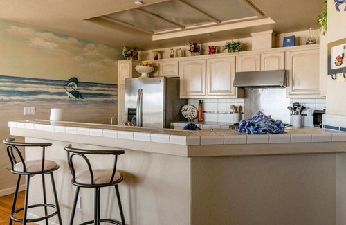 Downtown Condo | PISMO OCEANFRONT, PRIVATE GARAGE, PET, CHILD, & ADA FRIENDLY