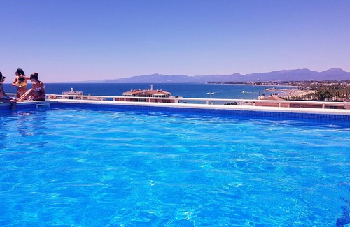 Salou City Centre Apartment | Piso Alto Estanding CON 2 Piscinas Vista AL Mar- Wifi