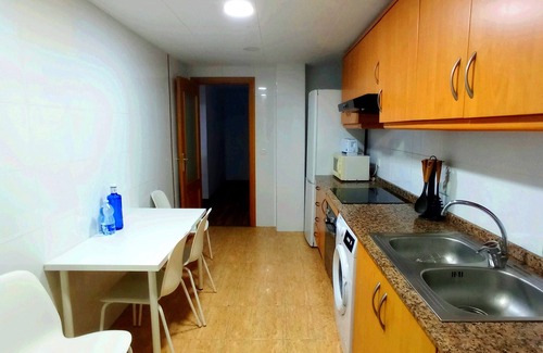 Catarroja Apartment | Piso Amplio Para Familia