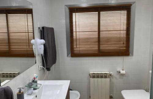 Terrassa Apartment | Piso céntrico con Parking a 20min de Barcelona