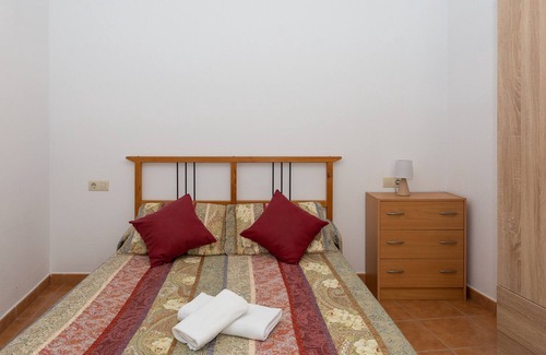 Casarabonela House | PISO CENTRAL - 5 PAX - Cozy apartment with free WiFi.