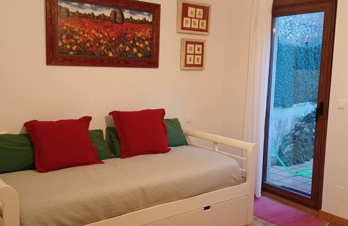 Pontedeume Apartment | Piso con preciosas vistas, patio privado y amplio garaje