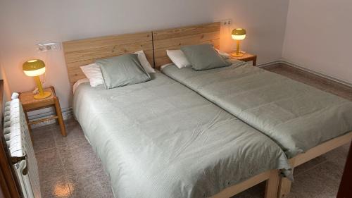 Serantes Apartment | Piso con terraza y garaje a un Paso de la Playa de Tapia