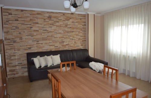 Arzua Condo | Piso da Empegada - 3 bedrooms, 2 bathrooms and fully equipped!