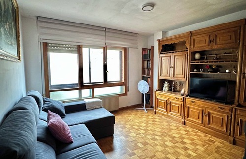 Los Arcos Condo | Piso en el Centro del Pueblo
