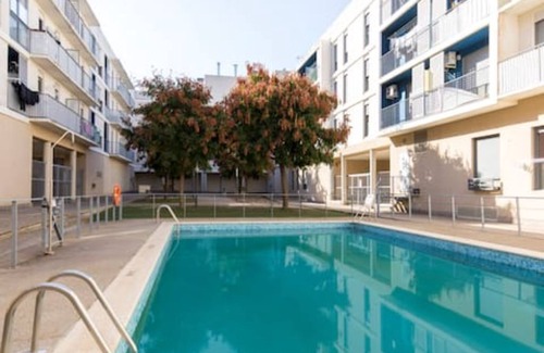 Zuera Apartment | Piso en Residencial con Piscina a15 Minutos de Zaragoza. Familias Trabajo