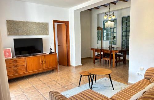 Vall De Almonacid Apartment | Piso en Vall de Almonacid con vistas, aire acondicionado, Wifi y Smart TV