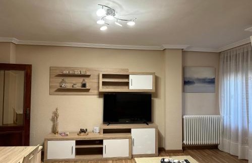 Medina del Campo Apartment | Piso La Reina